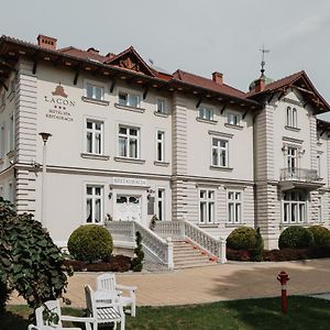 Palac Lacon